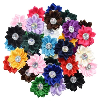 12 adet El Yapımı Saten Kurdele Çiçekler Rhinestone Aplikler Craft Ambalaj Fit Dikiş Düğün Saç yay Aksesuarları 4.5 cm