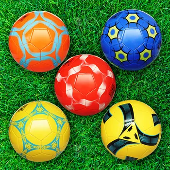 Takım Çalışması ve Eğitim için Eğlenceli ve Rekabetçi Futbol Topları Uzun Servis Ömrü Taşınabilir Profesyonel Futbol Topu
